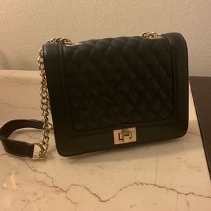 bebe small chain shoulder bag